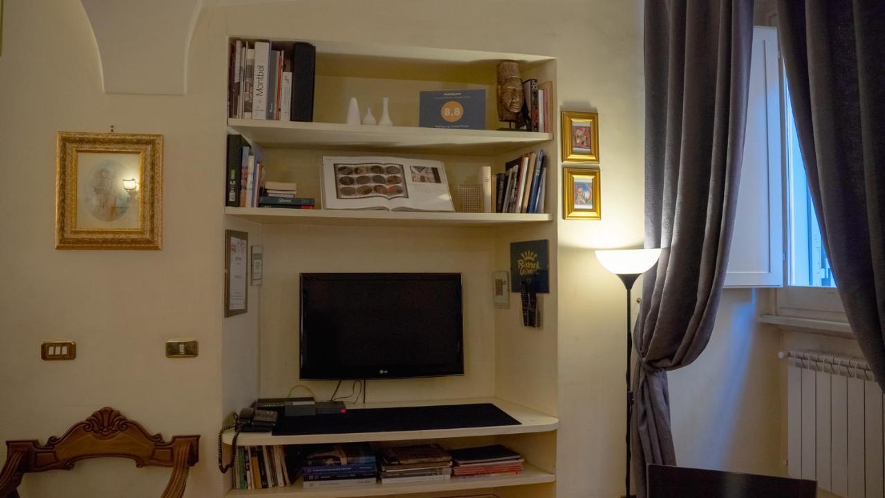 Mgpgroup Guest House Navona Рим Екстер'єр фото